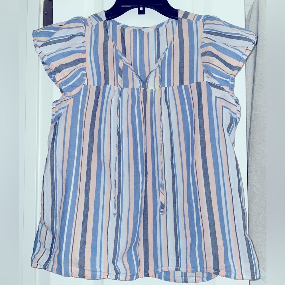 Cute Lucky Brand top
